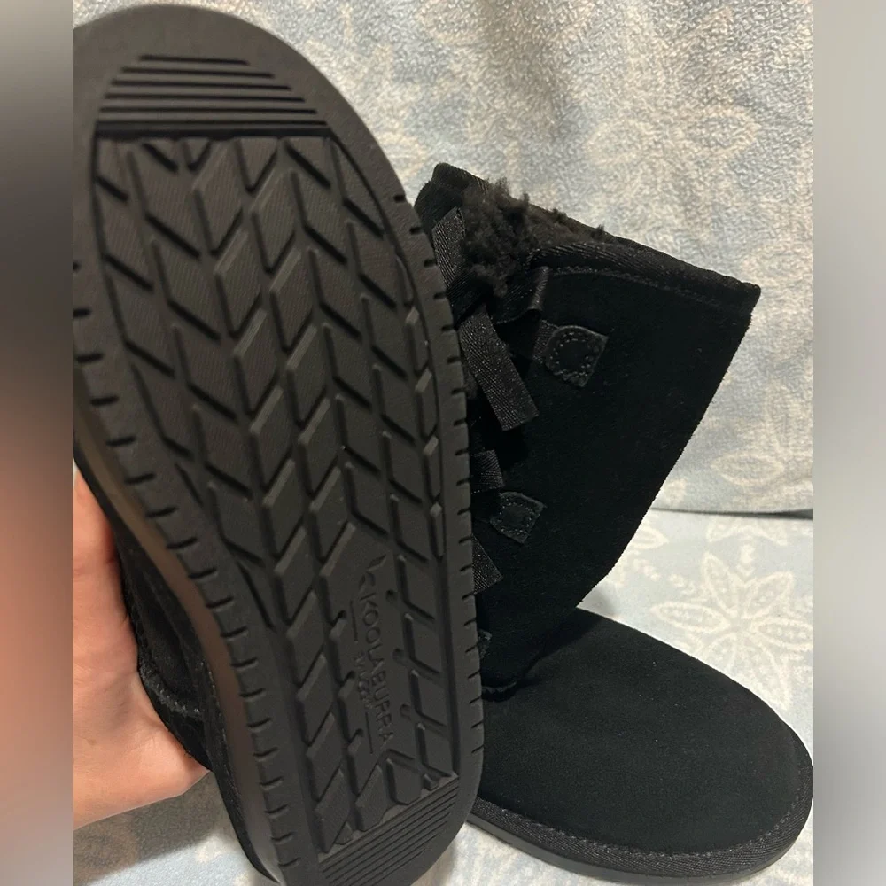 Koolaborra by UGG Victoria tall Winter boots Girls size 2 NEW